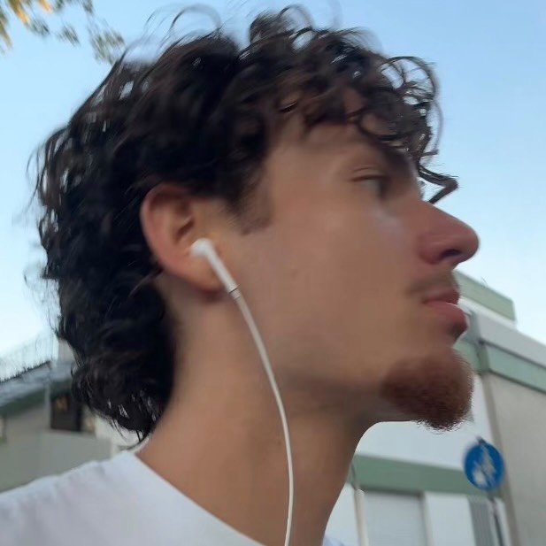 Julian Saar profile photo