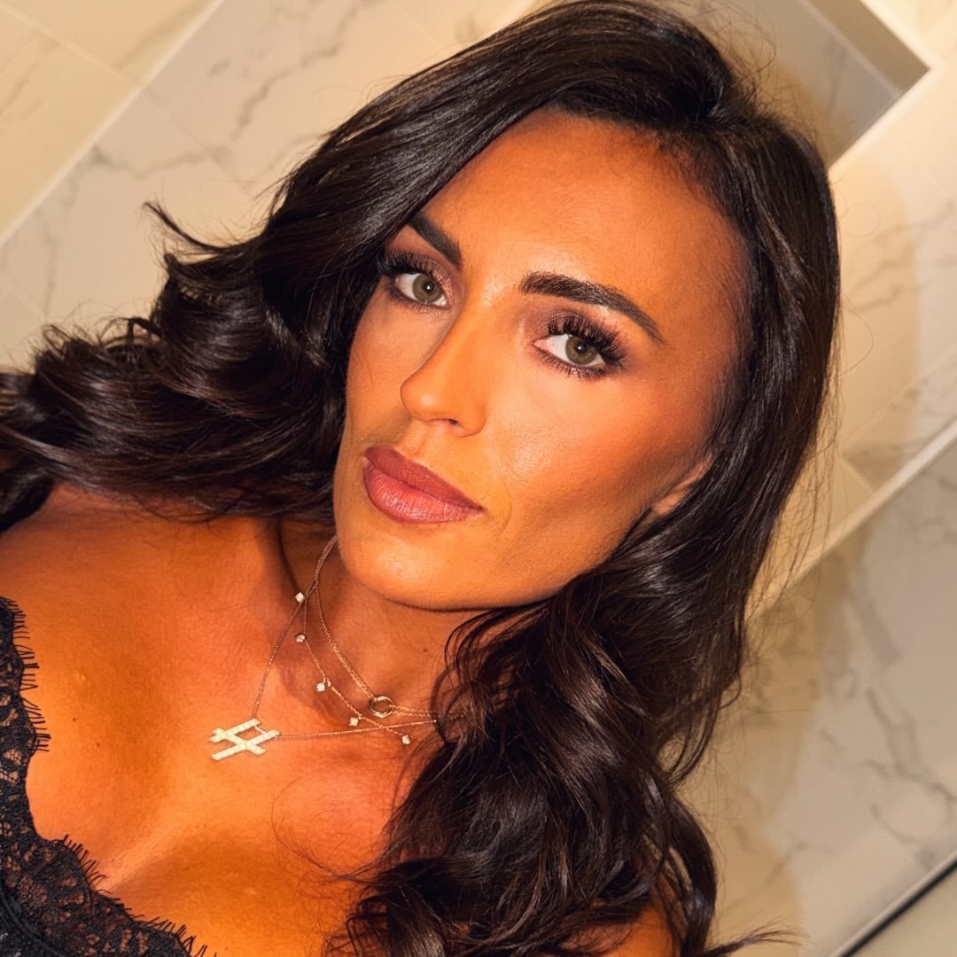 Holly Hart profile photo