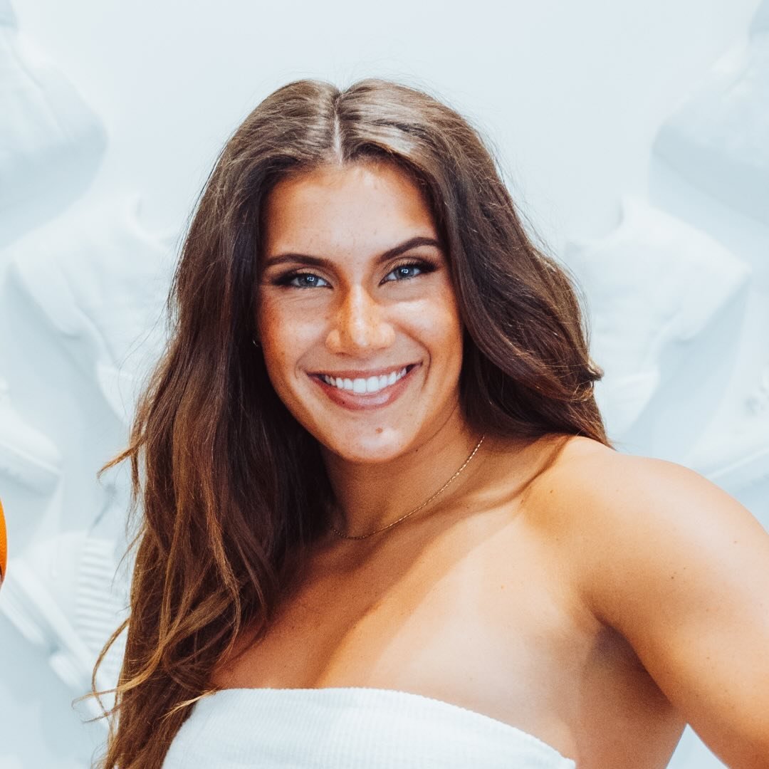 Taya Hanson profile photo